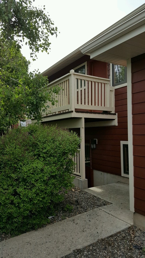 Building Photo - 4 Bedroom Condo- Close to MSU and Downtown Bozeman!