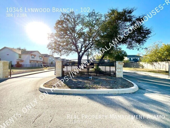 Building Photo - 10346 Lynwood Branch