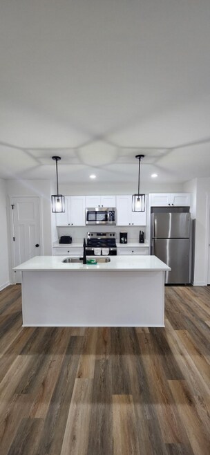 Building Photo - 15544 Finley Way