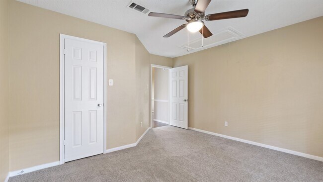 Building Photo - 22503 Holly Branch Dr
