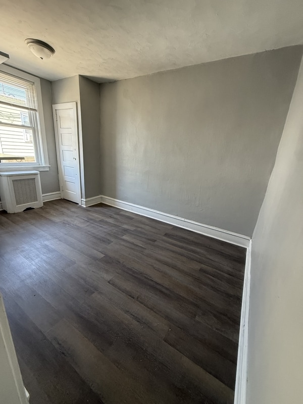 Building Photo - 5623 Ridgewood St