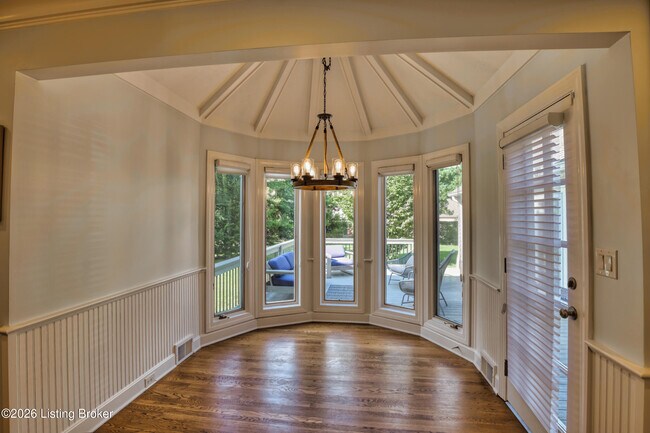 Building Photo - 711 Bedfordshire Rd