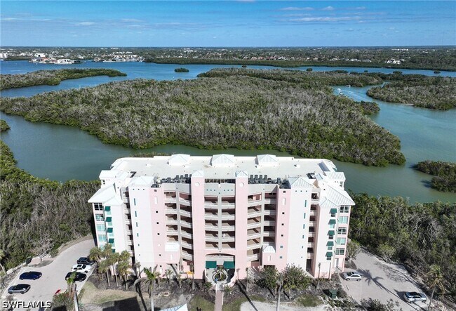 Building Photo - 262 Barefoot Beach Blvd