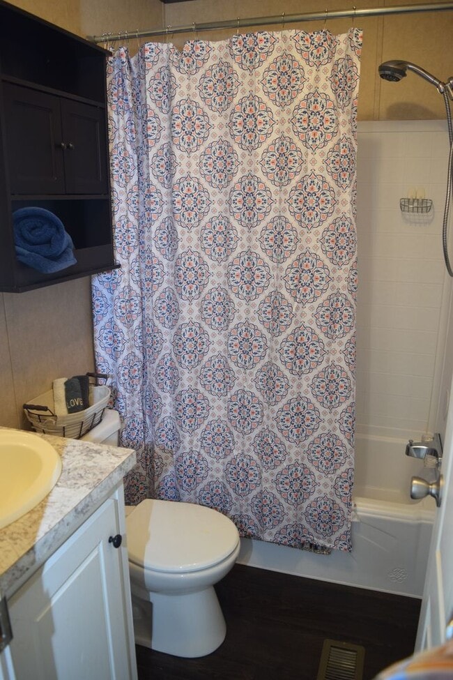 Building Photo - Charming 2BR/1BA Furnished Home in Taylors...