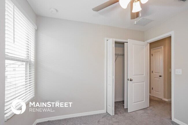 Building Photo - 10254 Carloway Hills Dr