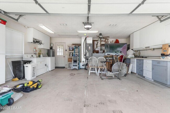 Building Photo - 4 Jasmine Run