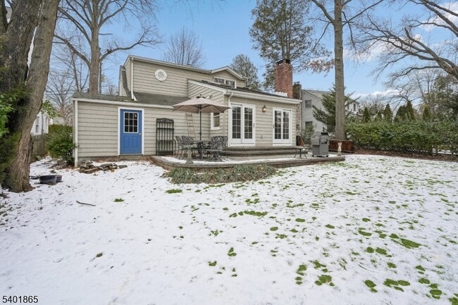 Building Photo - 16-21 Split Rock Rd