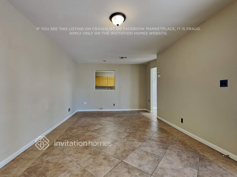 Building Photo - 8021 Festivity Cir