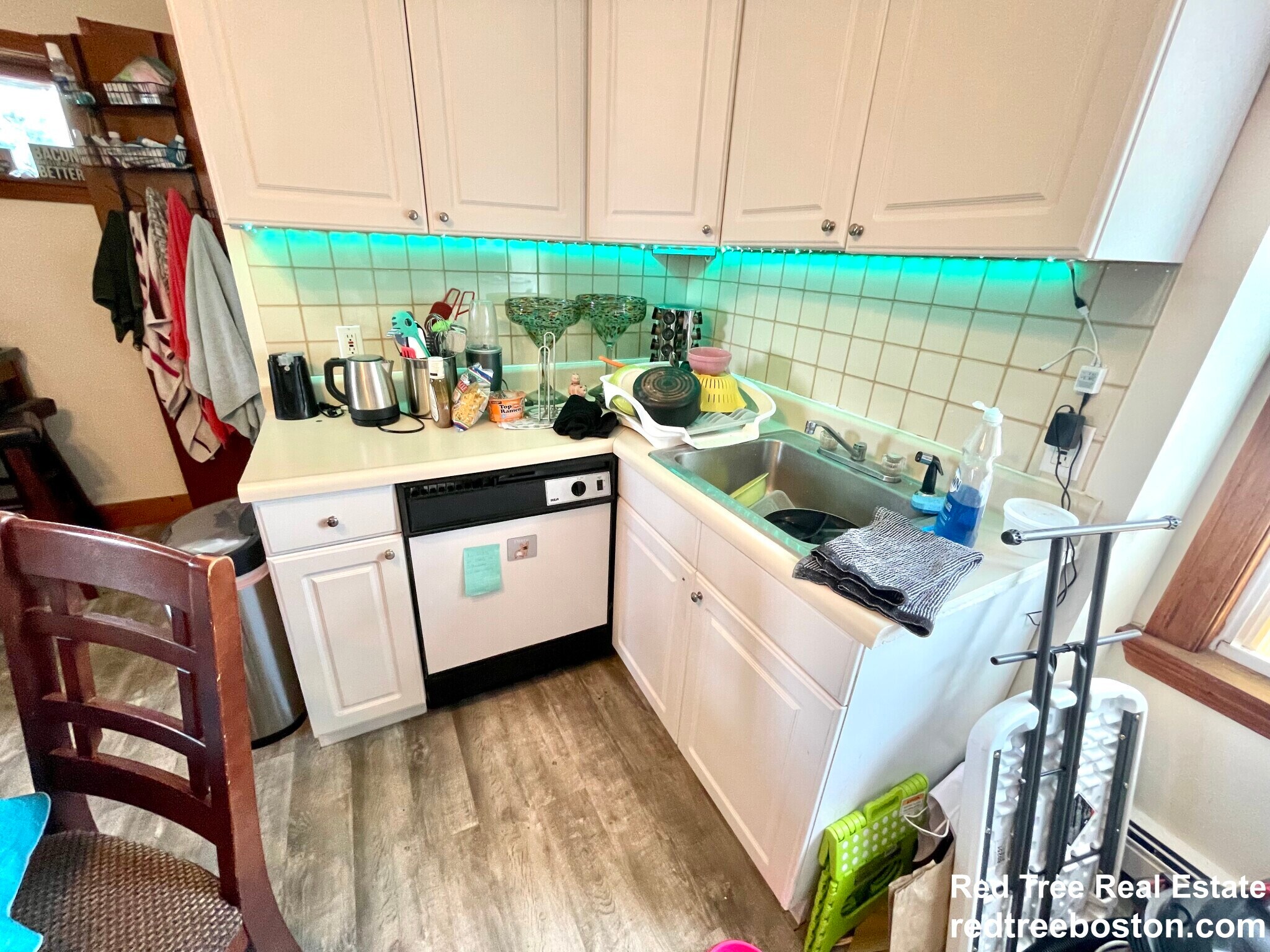 Building Photo - 98 Franklin St