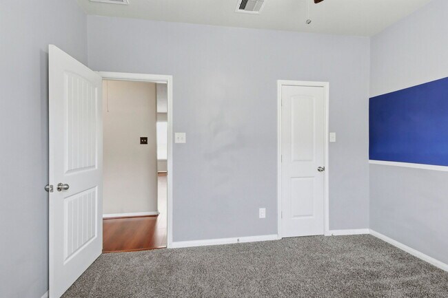 Building Photo - 20223 Galena Falls Dr