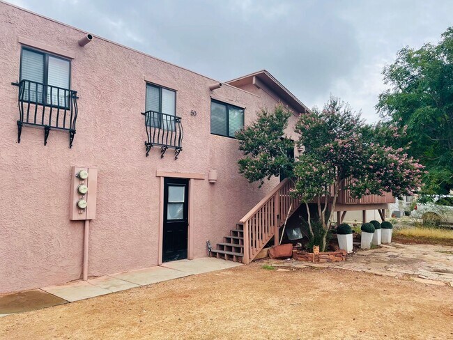 Building Photo - 50 Chaparral Dr
