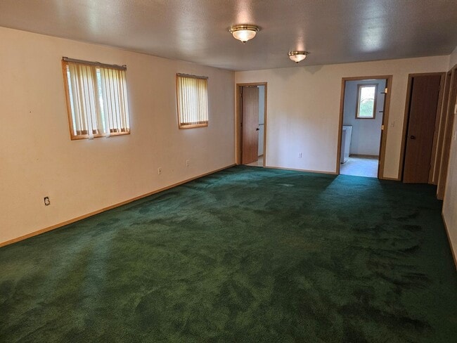 Building Photo - 3074 Timberbrook Dr