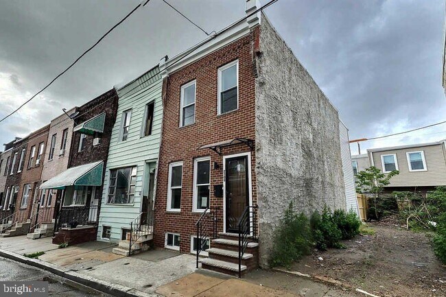 Primary Photo - 2309 Cross St