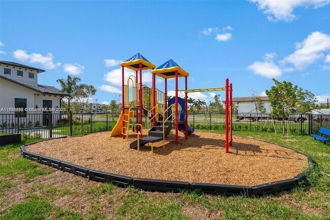 Building Photo - 13130 SW 232nd Ter