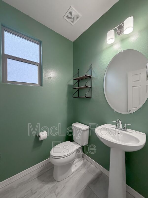 Building Photo - 1708 S 83rd Way