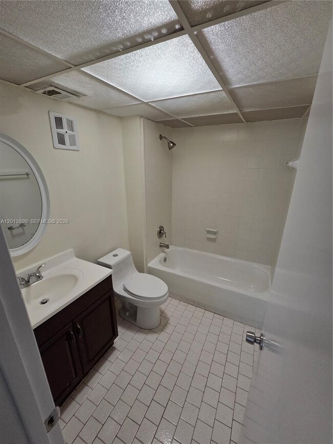 Building Photo - 8051 S Colony Cir