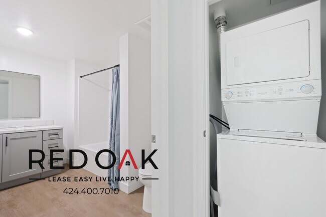 Building Photo - 14526 Kittridge St