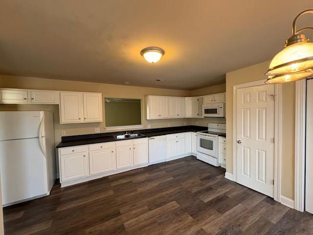 Building Photo - 325 S Square Dr