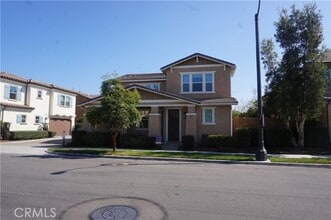 Building Photo - 62 Barnes Rd