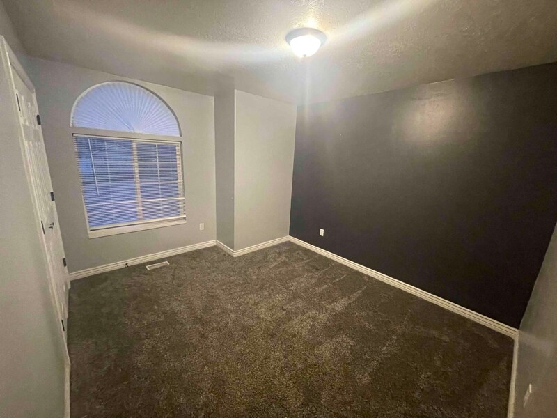 Building Photo - 854 S 600 E