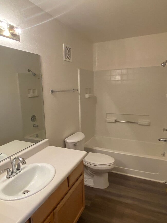 Building Photo - Cozy 3 Bedroom Summerlin Townhome for Rent!