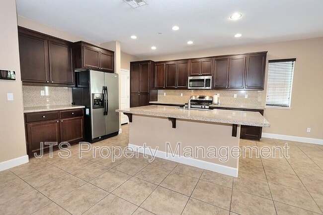 Building Photo - 1427 Bicker Cir