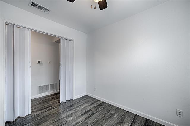 Building Photo - 8545 Midpark Rd