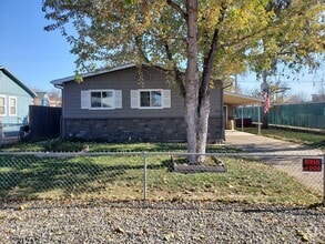 Building Photo - 3 bedroom 1 bath *****Great location!