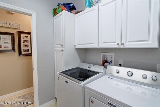 Building Photo - 3280 Recco Pl