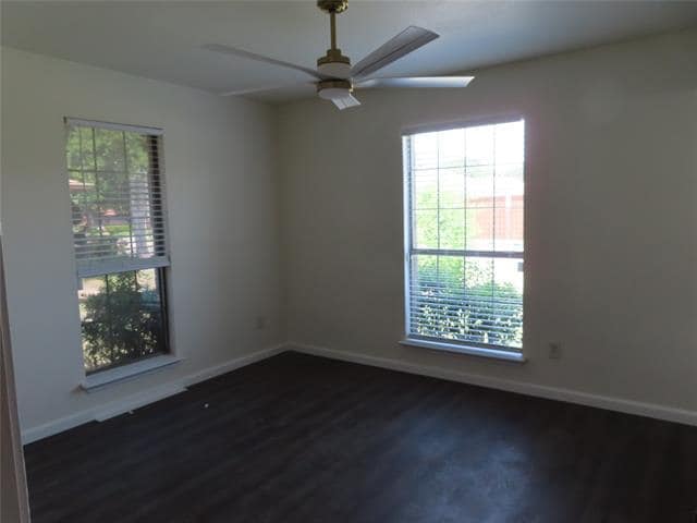 Building Photo - 3054 Modella Ave