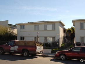 Primary Photo - 1964-1970 Holt Ave