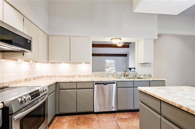 Building Photo - 159 Kelly Dr