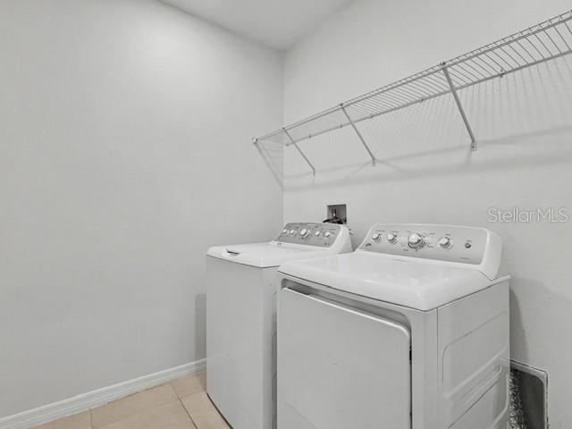 Building Photo - 1211 Lone Palm Wy