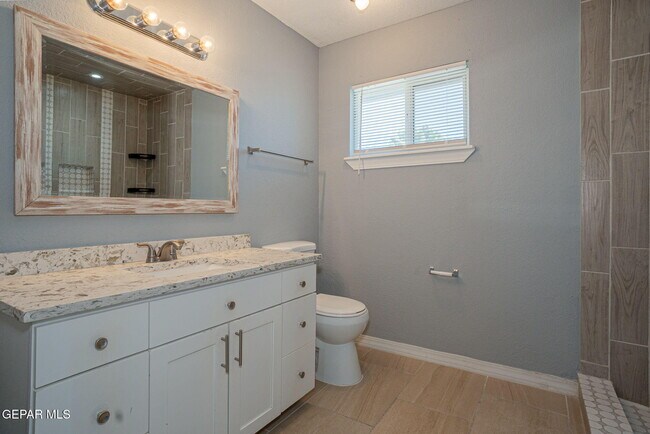 Building Photo - 12041 Van Gogh Dr