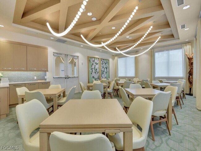 Building Photo - 20739 Fair Oak Ln