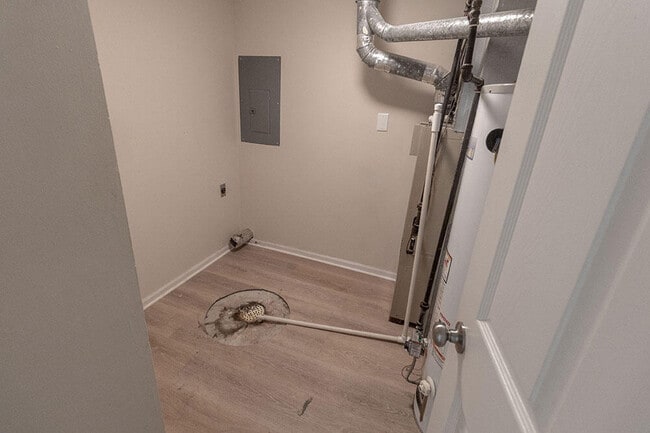 Building Photo - 1915 Mirtle Grove Ct