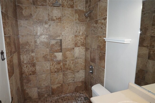 Building Photo - 5022 Fox Hollow Blvd
