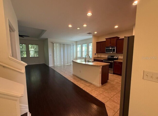 Building Photo - 6223 35th Ct E