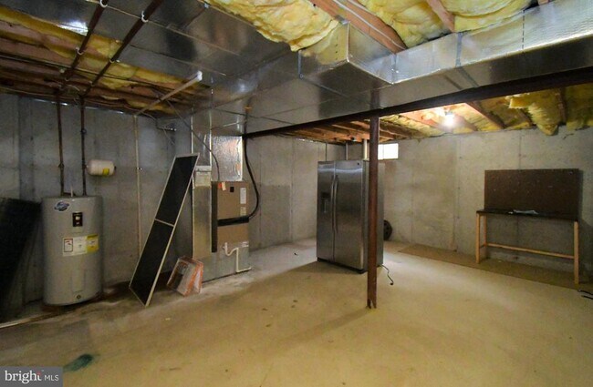 Building Photo - 4258 Red Oak Ct