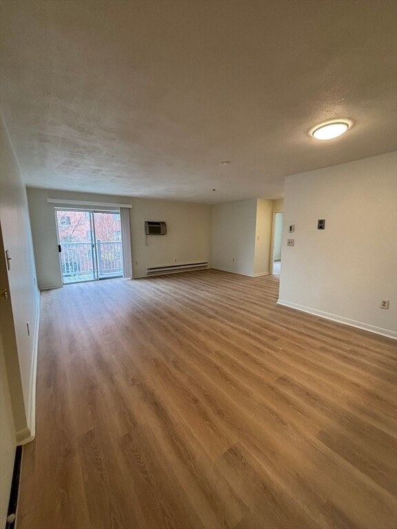 Building Photo - 270 Quarry St