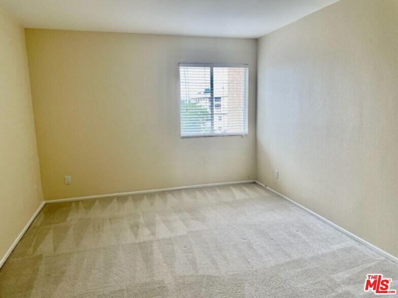 Primary Bedroom #1 - 18307 Burbank Blvd