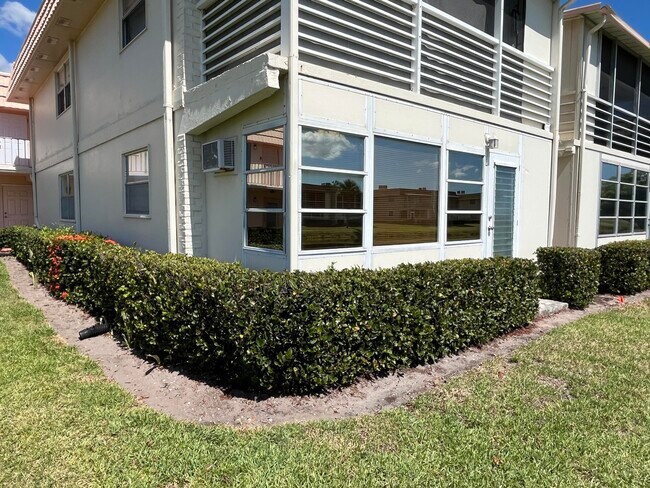 Building Photo - 291 Saxony Ln