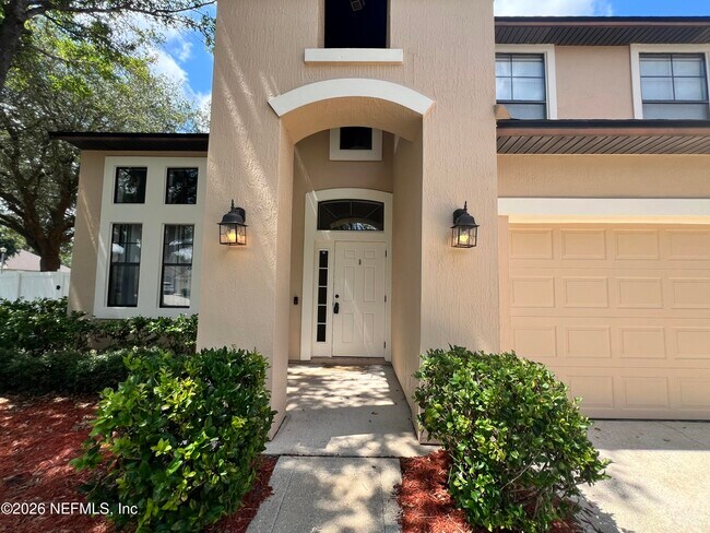 Building Photo - 13491 Teddington Ln