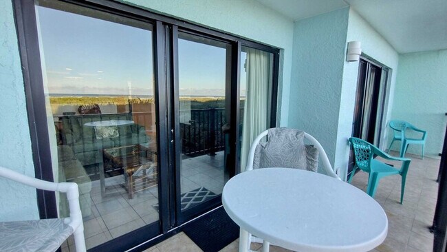 Building Photo - 4908 Gulf Blvd