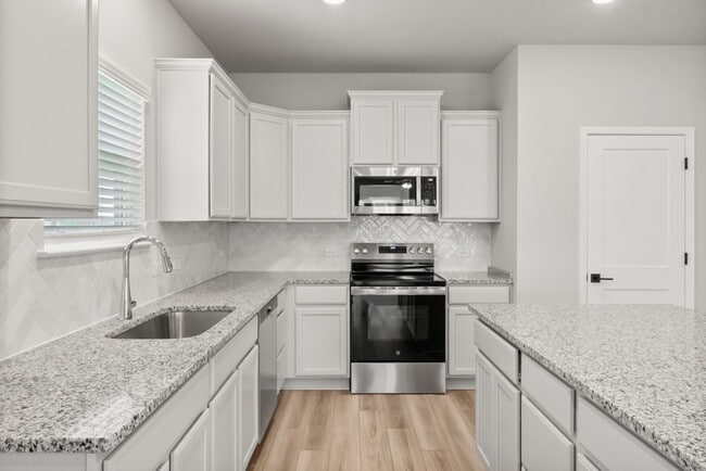 Building Photo - Brand New Home for Rent in North Pointe – ...