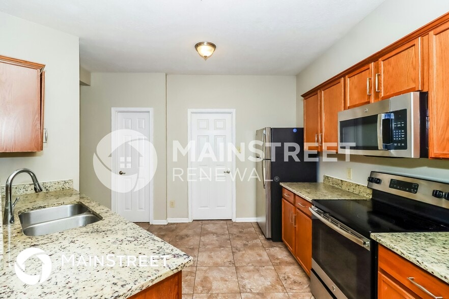 Building Photo - 11104 Northwoods Forest Dr