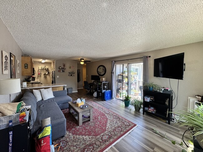 Building Photo - 857 S Van Gordon Ct