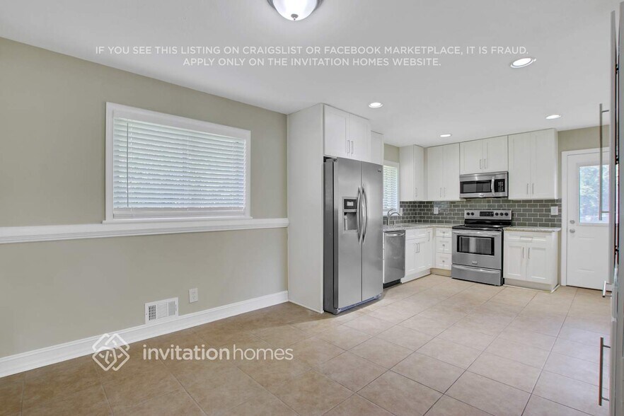 Building Photo - 3746 Brookcrest Cir