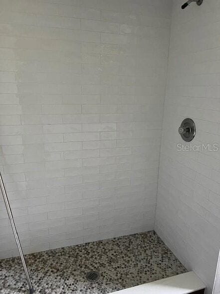 Building Photo - 412 Jennifer Ln