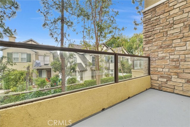 Building Photo - 702 Terra Bella